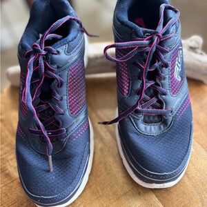 FILA VECTOR shoes for women, US size 8.5